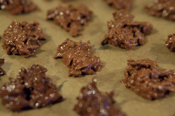 Knuspriges Schokoladenkonfekt - einfach und schnell | happy plate