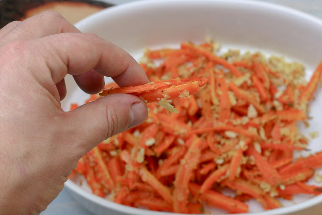 Möhrensticks mit Parmesan