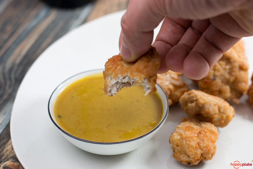 Chicken Nuggets mit Curry Sauce