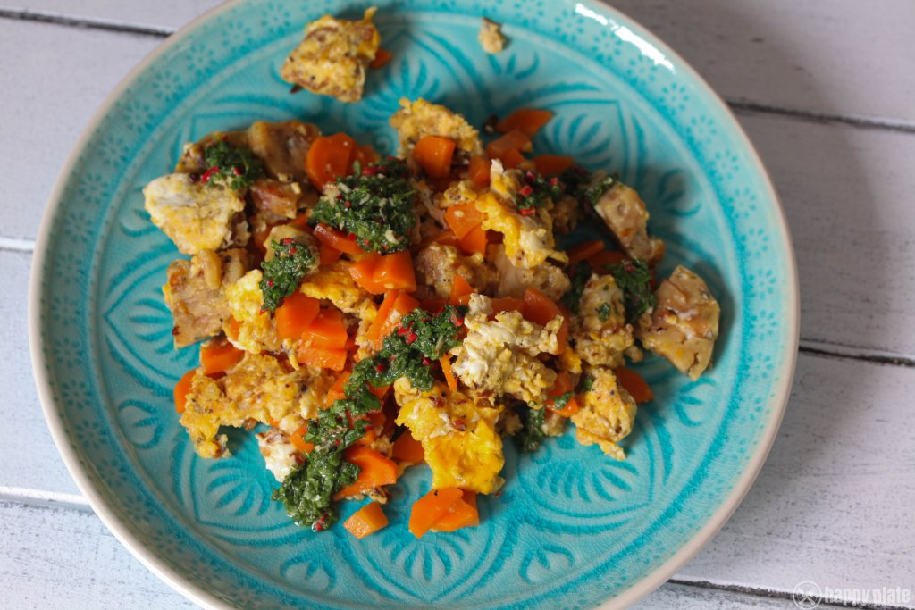 Vegetarisches Groestl mit Salsa und karamelisierten Moehren